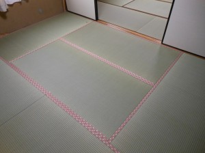 ピンク色の畳縁の新調畳