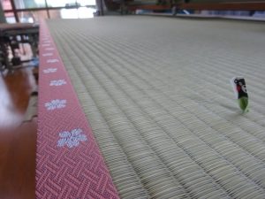 上牧町での畳替え