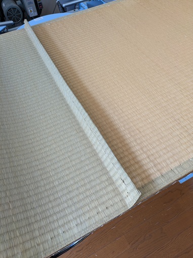 古い畳表の裏面