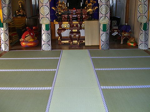 吉野郡大淀町でお寺の本堂の畳替え