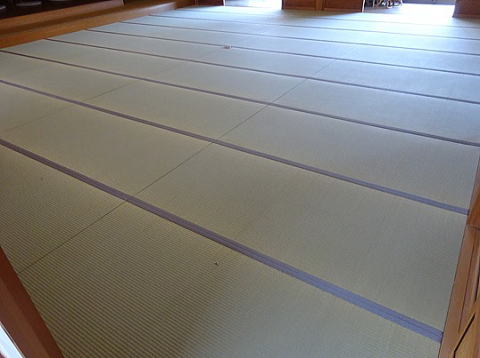 奈良県五條市で天理教教会の広間へ畳納品