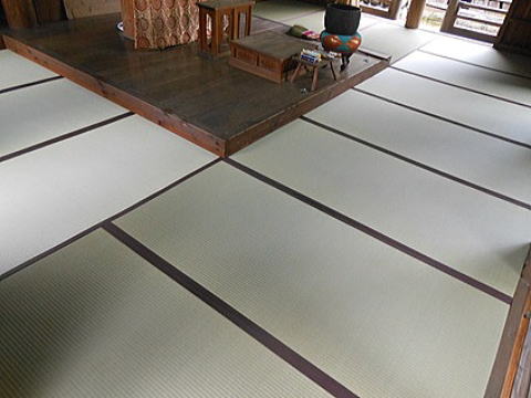 吉野郡下市町のお堂へ新畳を納品