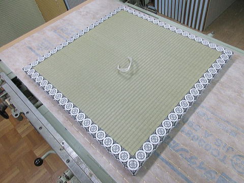 厚畳の裏面